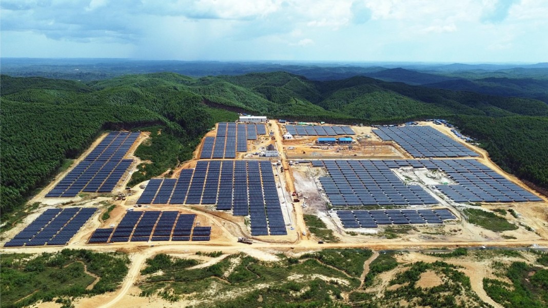 Transisi Energi PLN Menuju NZE 2060: Energi Surya Jadi Solusi Utama untuk Masa Depan Energi Bersih Indonesia