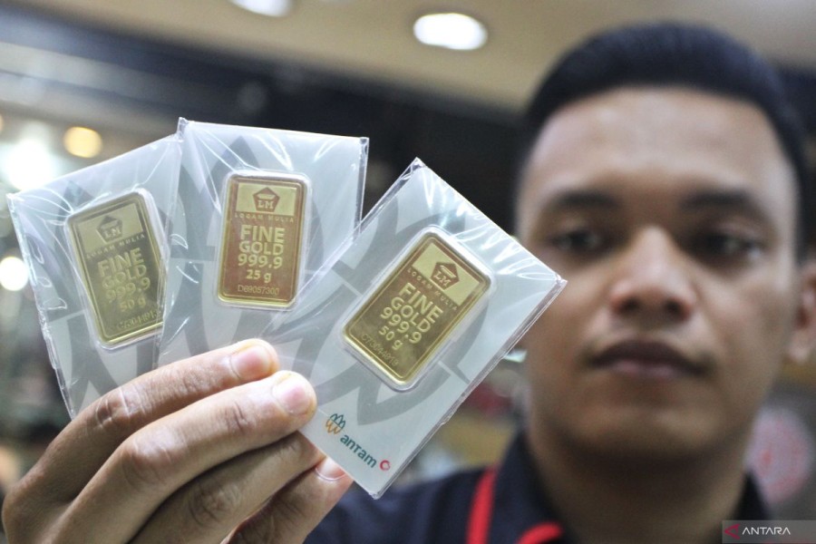 Harga Emas Antam (ANTM) Anjlok Signifikan Hari Ini