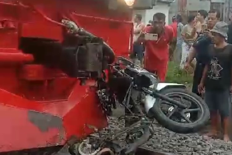 Tragedi di Perlintasan Kereta: Budi Setio Rachman Meninggal Dunia dengan Cara Tragis