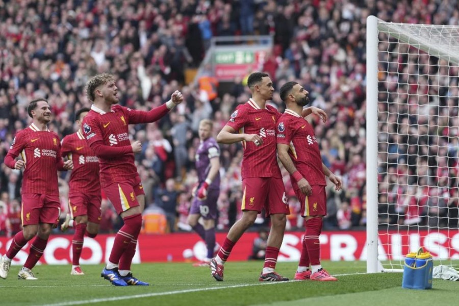 Liverpool Tampil Dominan, Kalahkan Southampton 3 1 di Anfield