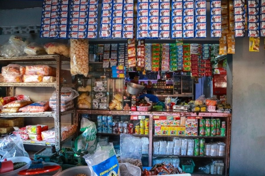 Warung Sembako Jadi Ruang Cerita
