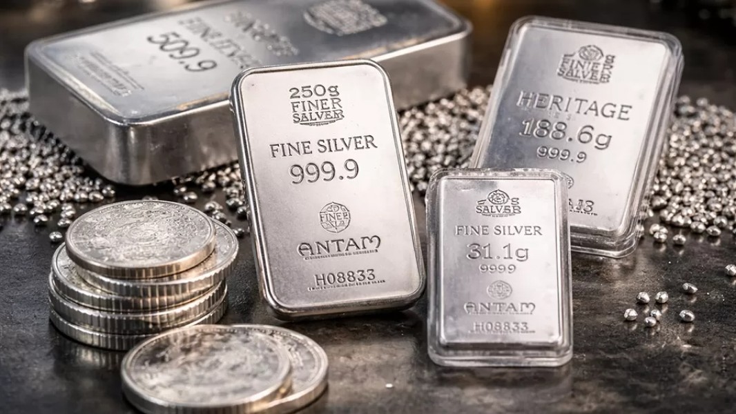 Harga Perak Dunia Turun ke US$ 89,79 Dipicu Ekspektasi Suku Bunga