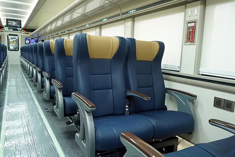 Daftar Kereta Stainless Steel Baru KAI per Agustus 2025