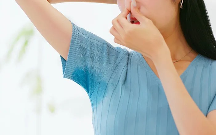 Bukan Keringat, Ini 5 Penyebab Utama Bau Ketiak Muncul dan Cara Mengatasinya