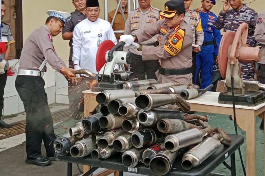 Polres Penajam Paser Utara: Penindakan Tegas Terhadap Kendaraan Tak Sesuai Spesifikasi, Amankan 20 Motor dan Musnahkan 100 Knalpot Brong