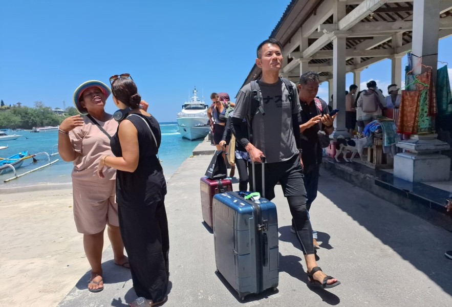 Penyeberangan Kapal Cepat Bali Lombok Dibuka Kembali Setelah Cuaca Buruk: Apa yang Harus Anda Ketahui?