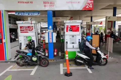 Lonjakan Harga BBM di Indonesia: Solar Stabil, Dexlite Mengalami Kenaikan
