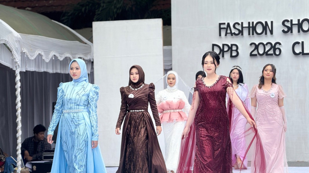 Industri Fashion Banjarmasin Tingkatkan Kreativitas Desainer Muda Lokal