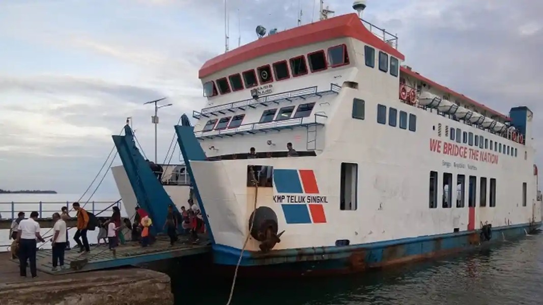 Kapal Ferry Singkil-Pulau Banyak Tingkatkan Mobilitas dan Aktivitas Masyarakat