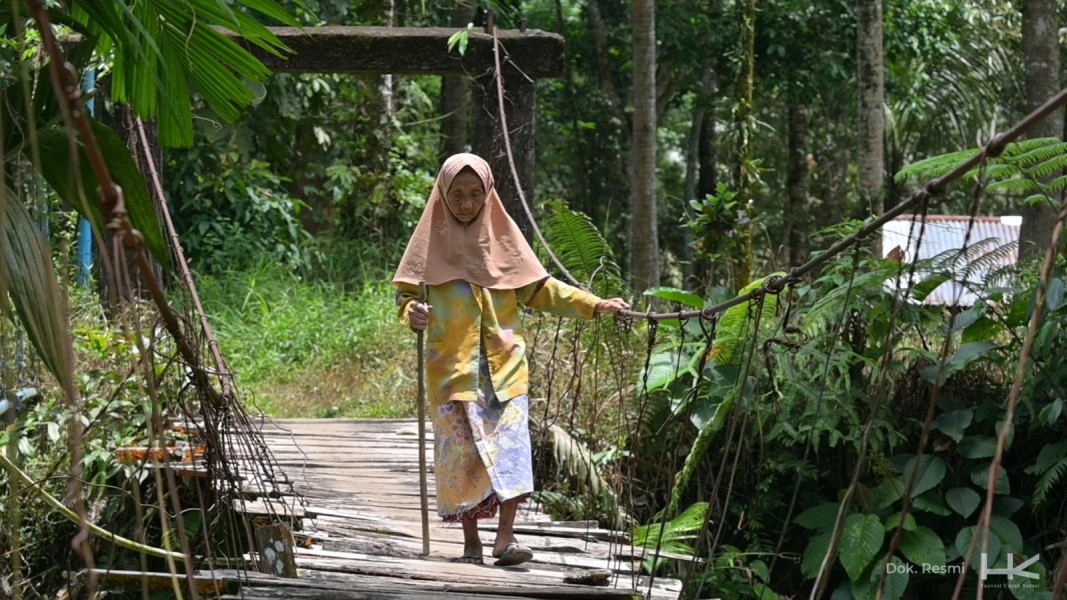 TJSL Hutama Karya Fokus pada Pendidikan dan Pemberdayaan Ekonomi di Riau, Berikan Bantuan Teknologi ke Sekolah