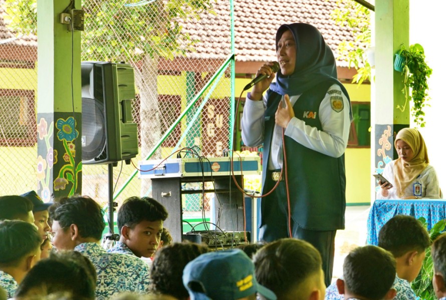 KAI Daop 7 Madiun Ajak Pelajar Jauhi Vandalisme, Aktif Jaga Keselamatan Perjalanan Kereta Api