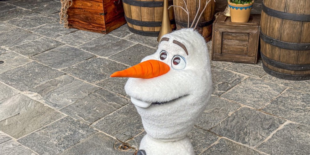 Dunia Frozen di Disneyland Paris Resmi Dibuka, Elsa dan Olaf Bisa Ditemui Secara Langsung