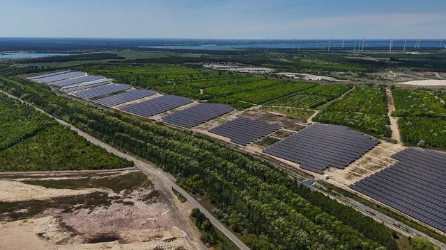 Bekas Tambang Batu Bara Indonesia Berpotensi Hasilkan 60 GW Energi Surya