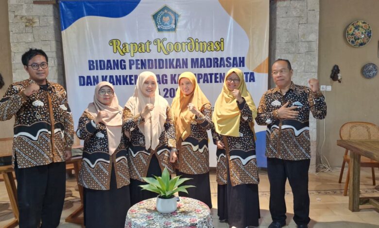 Seksi Dikmad Kemenag Kota Yogya Hadiri Rakordasi Pendidikan Madrasah DIY