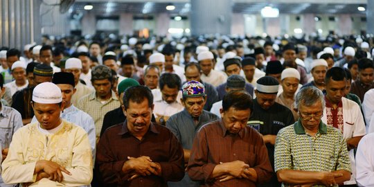 Warga Muhammadiyah Jatim Memulai Tarawih Perdana, Dinamika Awal Ramadan 1447 H