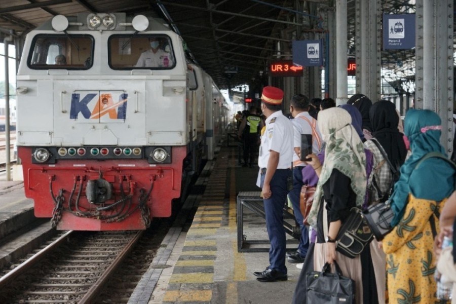 Penjualan Tiket Kereta Api Semarang Meningkat Jelang Libur Natal dan Tahun Baru 2024