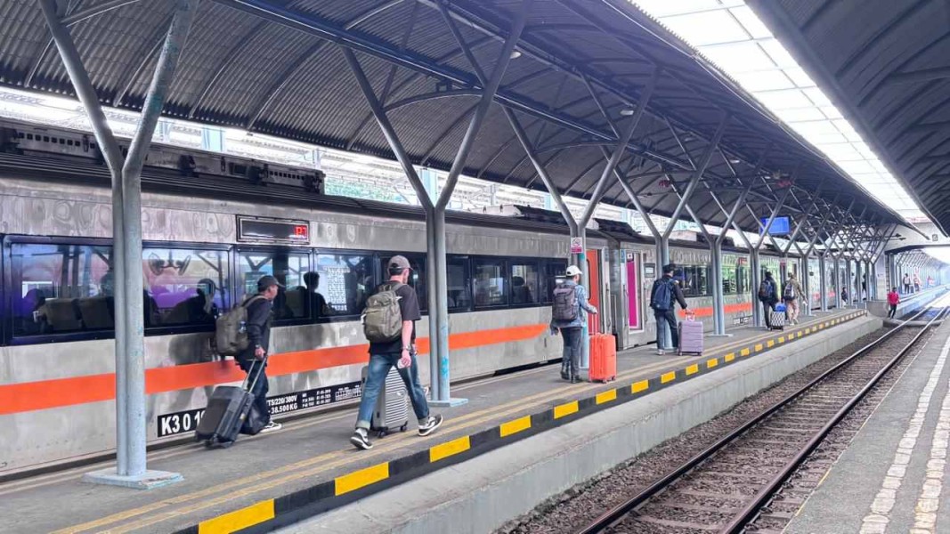 PT KAI Daop 8 Surabaya Catat Rekor 1 Juta Penumpang Selama Angkutan Lebaran 2026
