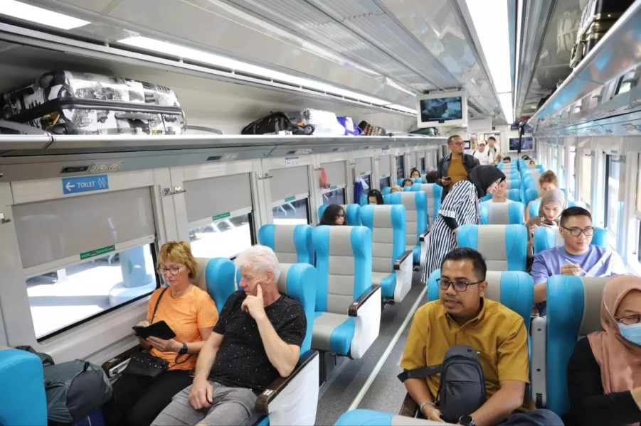 Aturan Terbaru KAI, Penumpang Tak Bisa Cas Powerbank di Kereta Api