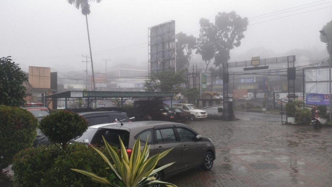 BMKG Ingatkan Potensi Hujan dan Angin Kencang di Awal Ramadhan