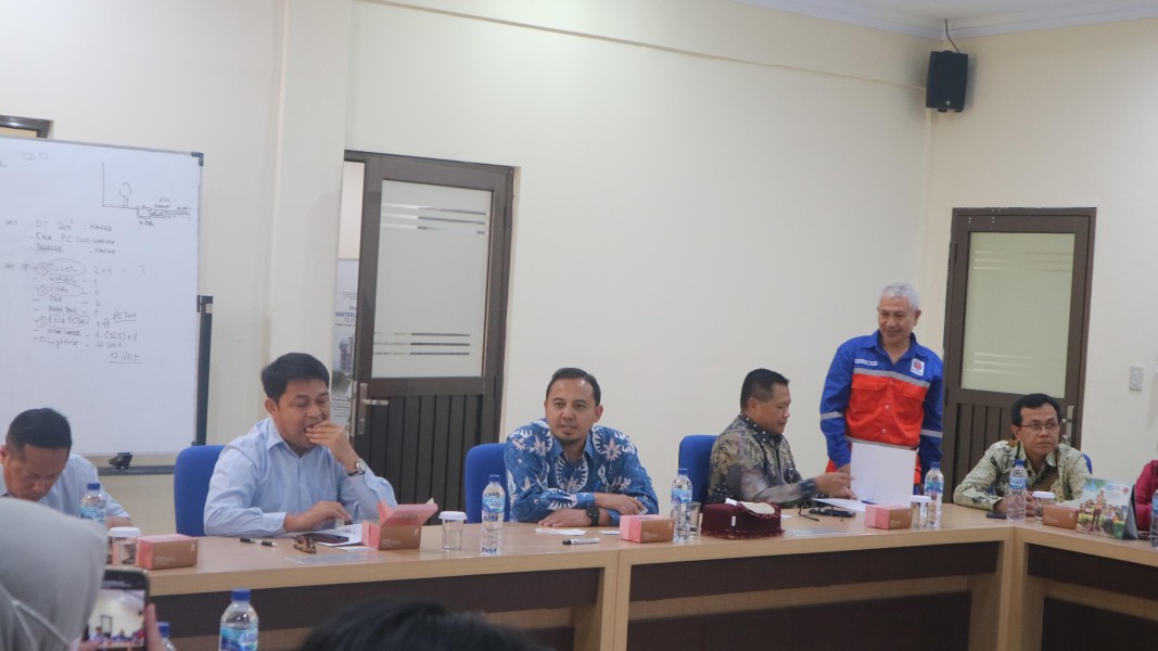 PLN Icon Plus Perkuat Penggunaan PLTS Atap untuk Energi Bersih