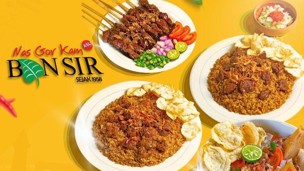 Jangan Bingung! Ini 12 Rekomendasi Tempat Makan Malam Terfavorit Dekat Stasiun Gambir yang Wajib di Coba