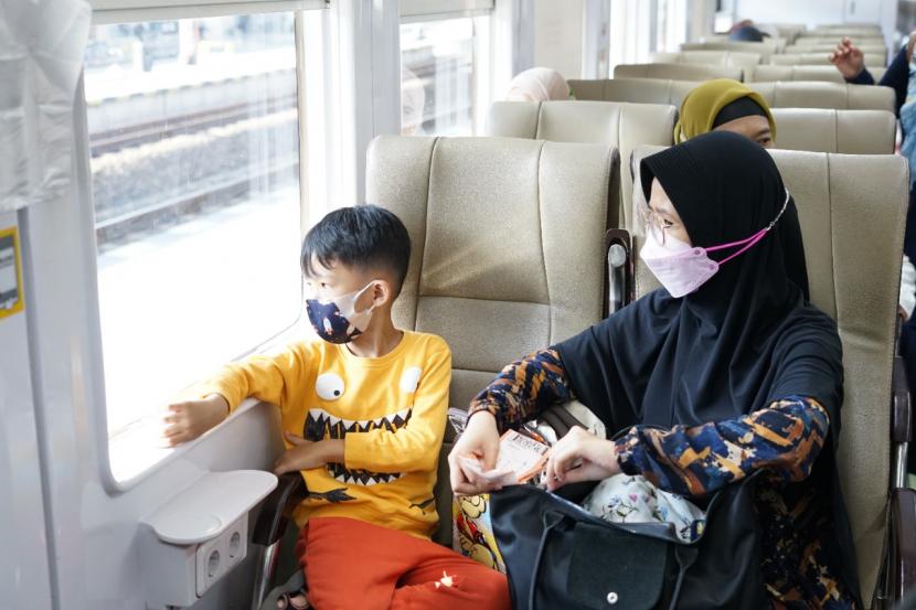 Aturan Tiket Kereta Api untuk Anak