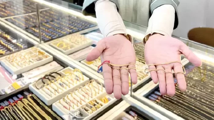 Update Harga Emas Perhiasan Terbaru Tahun Ini untuk Konsumen Indonesia