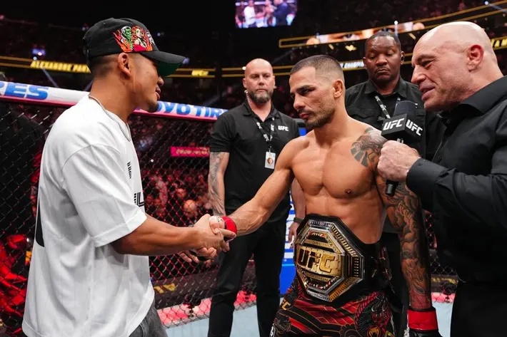 UFC: Pantoja Siap Hadapi Joshua Van Usai Pertahankan Gelar
