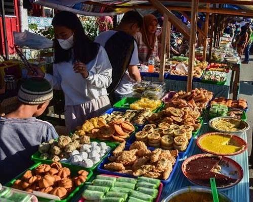 5 Rekomendasi Lokasi Berburu Takjil Unik Dessert Kekinian Hingga Jajanan Premium