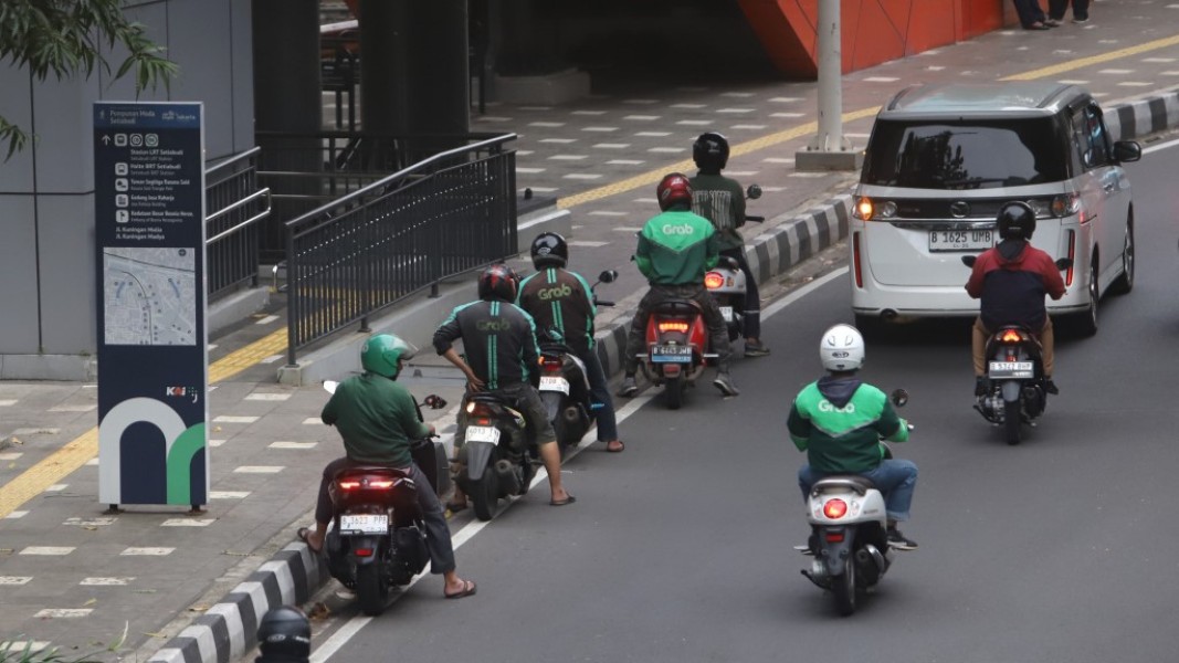 Pemerintah Targetkan Perlindungan Jaminan Sosial Lengkap untuk Ojol dan Pekerja Transportasi 2026