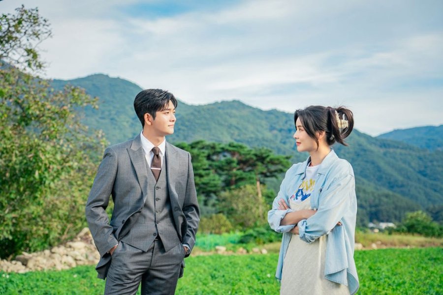 Drama Korea Kembali Gemerlap dengan Bintang Besar