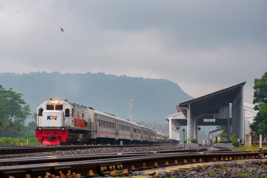 Nataru 2025/2026: 22 Ribu Penumpang Turun di Stasiun Ketapang, Wisata Banyuwangi dan Akses Jawa-Bali Jadi Daya Tarik