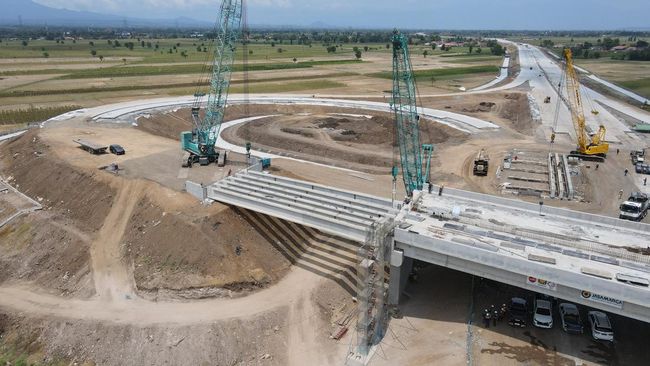 Proyek Tol Probolinggo-Banyuwangi Tahap I Hampir Rampung