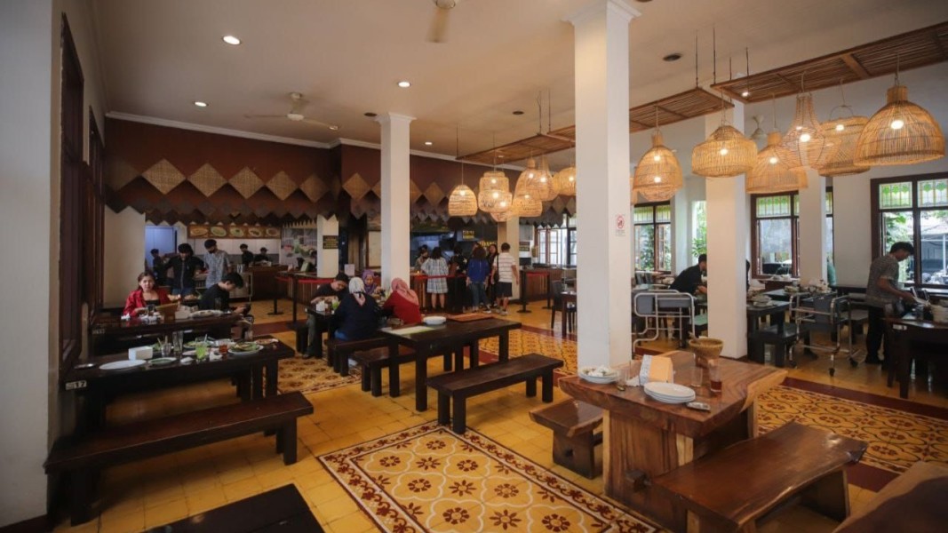 15 Pilihan Tempat Buka Puasa Bersama di Bandung yang Nyaman dan Ramah Rombongan