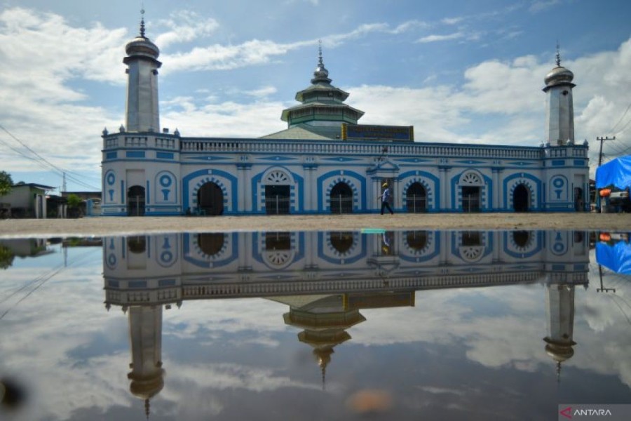 Jadwal Salat Padang 8 Oktober 2025 dan Keutamaannya