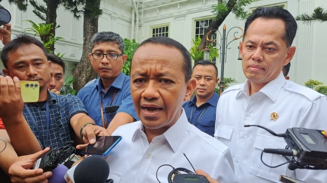 Reformasi Kebijakan BBM Subsidi: Langkah Tegas Bahlil Lahadalia dan Tantangan di Depannya