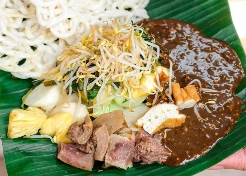 Rekomendasi Rujak Cingur Favorit di Surabaya