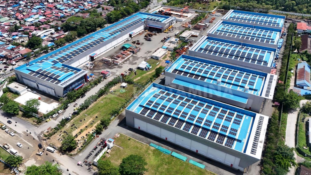 Sinergi Pertamina dan Pertamina NRE Percepat Program Energi Hijau Melalui PLTS Atap dan Flare Gas to Power