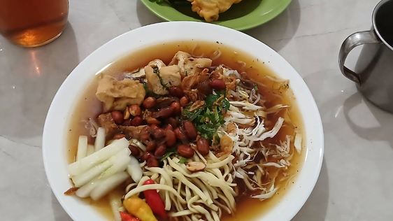 10 Rekomendasi Tempat Makan Siang Solo Ala Warlok Nagih