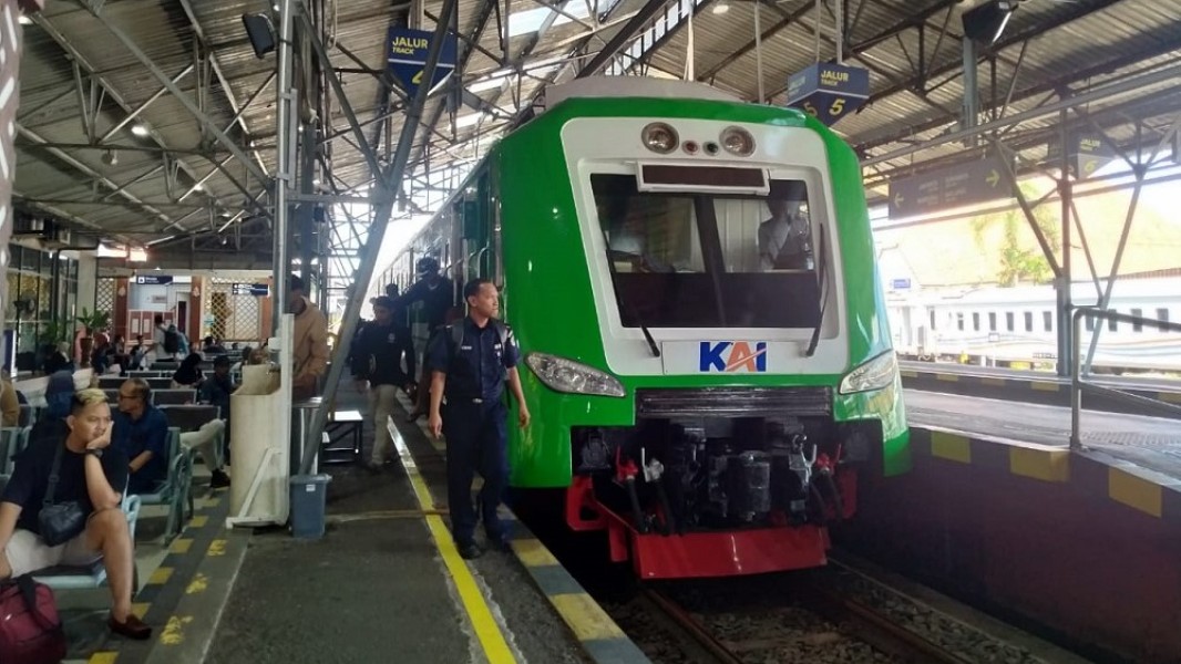 Simak Jadwal KA Prameks Kamis 8 Januari 2026 Tugu Kutoarjo Terbaru