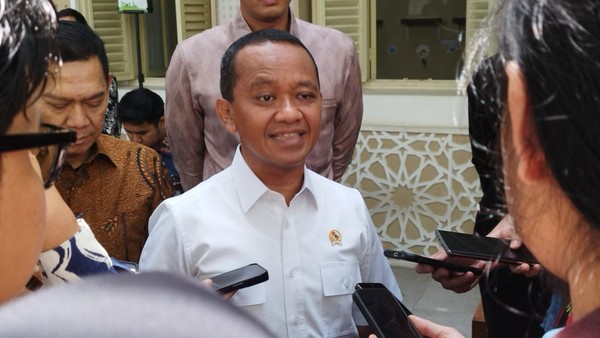 Bahlil Tegaskan PLN Harus Konsisten Jalankan RUPTL 2025 hingga 2034 Demi Capai Target Energi Bersih dan Net Zero Emission