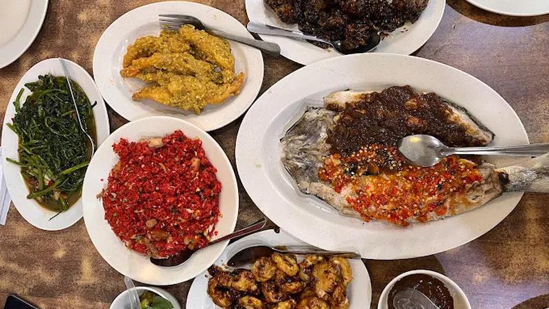 Rekomendasi 12 Tempat Makan Hits di Gorontalo, Wajib Dicoba 2025