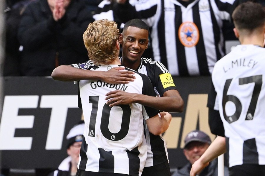 Newcastle United Naik ke Posisi Ketiga Liga Inggris Usai Lumat Crystal Palace 5-0