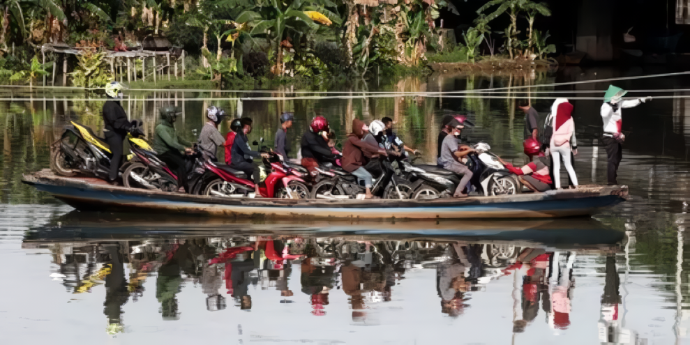Transportasi Sungai Tetap Jadi Andalan Kota