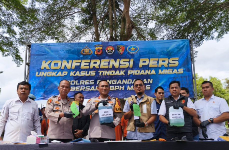 Tujuh Tersangka Korupsi Minyak Mentah Pertamina Ditangkap: Modus Impor dan Oplosan BBM Terungkap