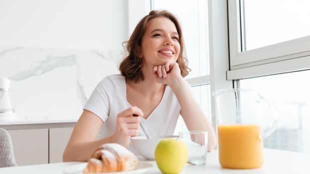 Kebiasaan Pagi yang Terlihat Biasa Bisa Menurunkan Risiko Kolesterol Tinggi