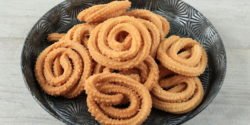 Rahasia Kue Akar Kelapa Tetap Garing Renyah dan Tidak Berminyak