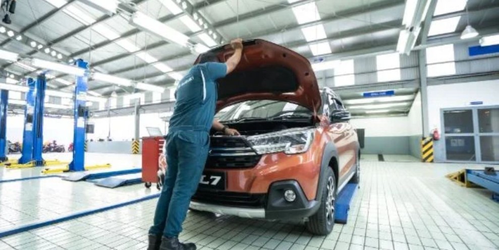 Perawatan Mobil & Transformasi Layanan Bengkel Mobil Lamongan di Era Modern