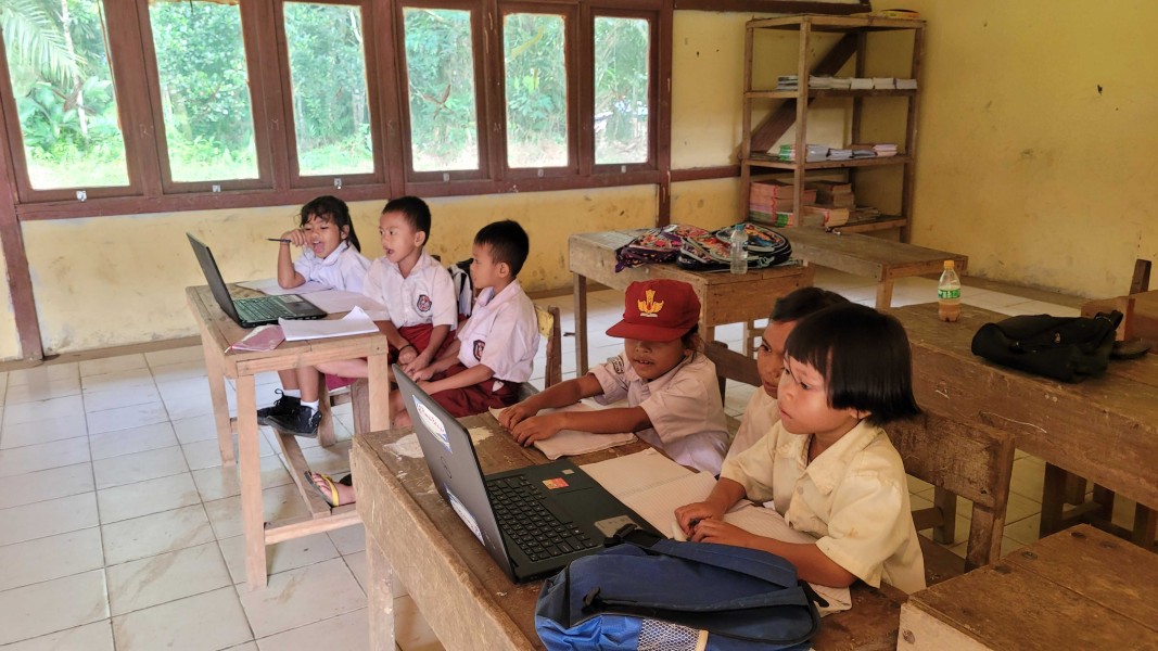 Digitalisasi Pendidikan Jadi Kunci Percepat Literasi Dasar Indonesia