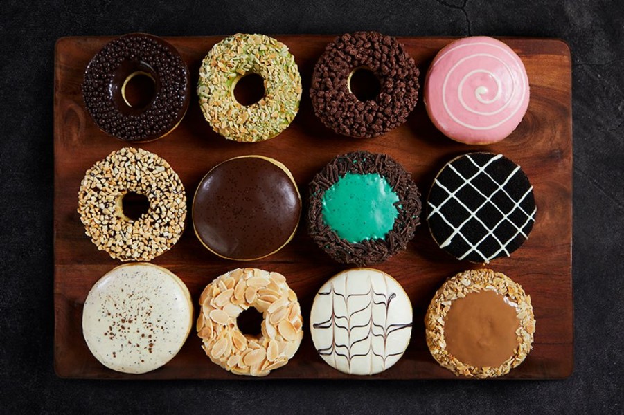 Harga Donat JCO Isi 12 dan Varian Rasa Populer
